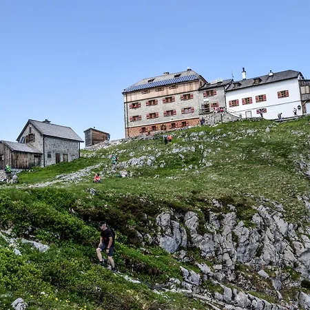 Apartment Alpenschwaenchen 4 - Saalachschwaenchen